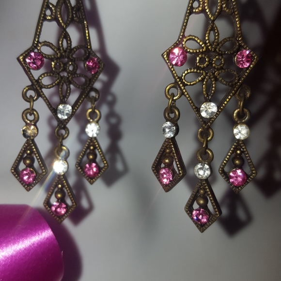 New Majestic teardrop rhinestone classy design earrings - Picture 8 of 12